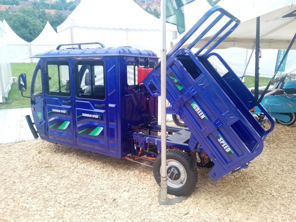 3-Rad Cargo Premium "PLUS" DOKA mit DOPPELKABINE und Pritsche/Kipper Microcar Mopedauto Kabinenroller APE – Bild 34