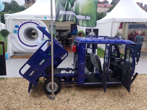 3-Rad Cargo Premium "PLUS" DOKA mit DOPPELKABINE und Pritsche/Kipper Microcar Mopedauto Kabinenroller APE – Bild 5