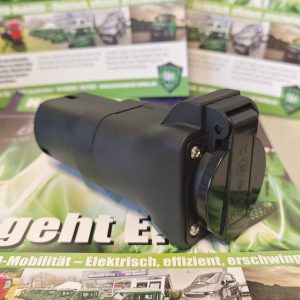 TYP2 Umstecker Schuko Ladeport Ladestecker Ladeanschluss Ladesäule Anschluss Port 3 polig Ladeanschlussbuchse